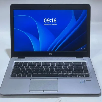 HP Elitebook 840 G4 Écran tactile Intel Core i5 de 7e génération 8 Go de RAM SSD de 256 Go Clavier lumineux